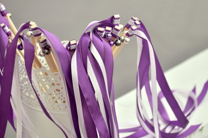Свадебные палочки фиолетового цвета