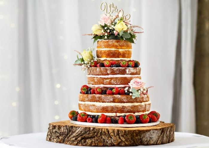Не учитывать пору года при выборе свадебного торта