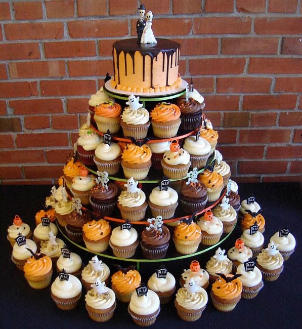 Кап-кейки для свадьбы в стиле Хэллоуин